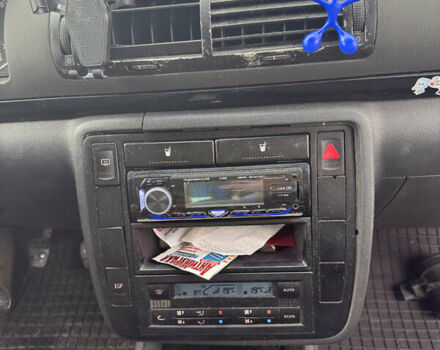 Синий Фольксваген Шаран, объемом двигателя 1.9 л и пробегом 298 тыс. км за 4200 $, фото 7 на Automoto.ua