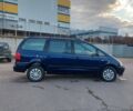Синий Фольксваген Шаран, объемом двигателя 1.9 л и пробегом 300 тыс. км за 2200 $, фото 3 на Automoto.ua