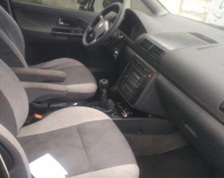 Синий Фольксваген Шаран, объемом двигателя 1.9 л и пробегом 400 тыс. км за 3350 $, фото 9 на Automoto.ua