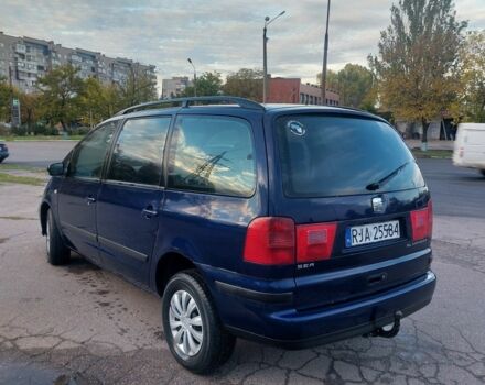 Синий Фольксваген Шаран, объемом двигателя 1.9 л и пробегом 300 тыс. км за 2200 $, фото 5 на Automoto.ua