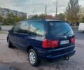 Синий Фольксваген Шаран, объемом двигателя 1.9 л и пробегом 300 тыс. км за 2200 $, фото 5 на Automoto.ua