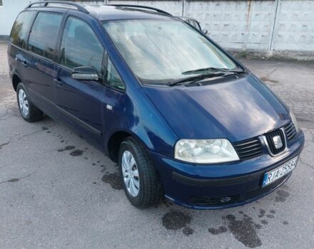 Синий Фольксваген Шаран, объемом двигателя 1.9 л и пробегом 300 тыс. км за 2200 $, фото 2 на Automoto.ua