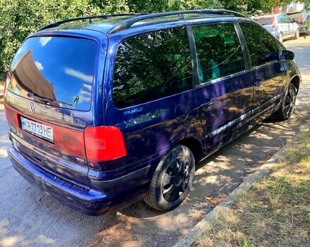 Синий Фольксваген Шаран, объемом двигателя 1.9 л и пробегом 0 тыс. км за 3100 $, фото 1 на Automoto.ua