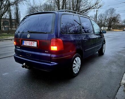 Синий Фольксваген Шаран, объемом двигателя 1.9 л и пробегом 460 тыс. км за 1599 $, фото 1 на Automoto.ua