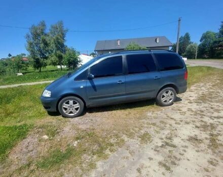 Синій Фольксваген Шаран, об'ємом двигуна 1.8 л та пробігом 152 тис. км за 4800 $, фото 1 на Automoto.ua