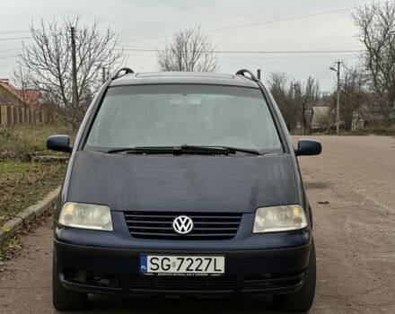 Синий Фольксваген Шаран, объемом двигателя 1.9 л и пробегом 320 тыс. км за 1699 $, фото 1 на Automoto.ua