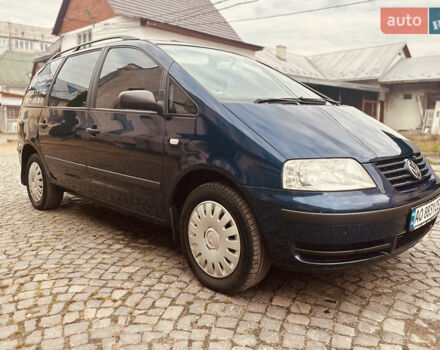 Синий Фольксваген Шаран, объемом двигателя 2 л и пробегом 265 тыс. км за 5150 $, фото 6 на Automoto.ua