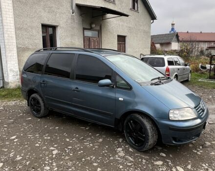 Синій Фольксваген Шаран, об'ємом двигуна 1.9 л та пробігом 400 тис. км за 1550 $, фото 4 на Automoto.ua