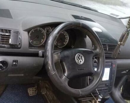 Синий Фольксваген Шаран, объемом двигателя 1.9 л и пробегом 377 тыс. км за 2800 $, фото 12 на Automoto.ua