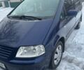 Синий Фольксваген Шаран, объемом двигателя 1.9 л и пробегом 550 тыс. км за 5500 $, фото 1 на Automoto.ua