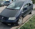 Синий Фольксваген Шаран, объемом двигателя 1.9 л и пробегом 600 тыс. км за 3500 $, фото 1 на Automoto.ua