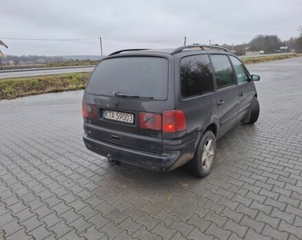 Синій Фольксваген Шаран, об'ємом двигуна 2 л та пробігом 320 тис. км за 2700 $, фото 2 на Automoto.ua