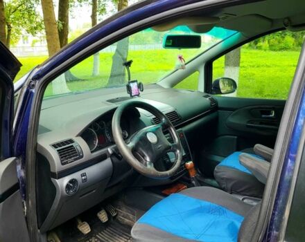 Синій Фольксваген Шаран, об'ємом двигуна 1.8 л та пробігом 275 тис. км за 4700 $, фото 6 на Automoto.ua