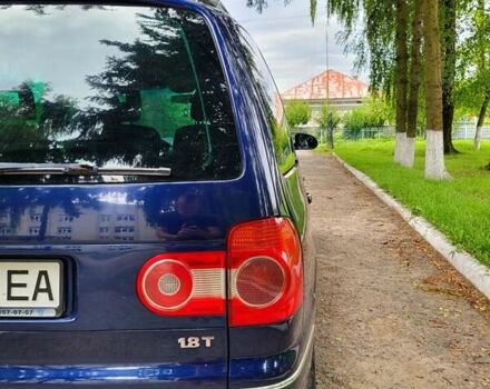 Синий Фольксваген Шаран, объемом двигателя 1.78 л и пробегом 275 тыс. км за 5000 $, фото 2 на Automoto.ua