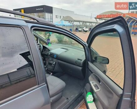 Синій Фольксваген Шаран, об'ємом двигуна 1.9 л та пробігом 342 тис. км за 4200 $, фото 7 на Automoto.ua