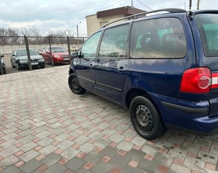 Синій Фольксваген Шаран, об'ємом двигуна 1 л та пробігом 280 тис. км за 2850 $, фото 1 на Automoto.ua