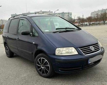 Синий Фольксваген Шаран, объемом двигателя 1.9 л и пробегом 320 тыс. км за 2500 $, фото 1 на Automoto.ua