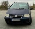 Синий Фольксваген Шаран, объемом двигателя 1.9 л и пробегом 320 тыс. км за 2500 $, фото 1 на Automoto.ua