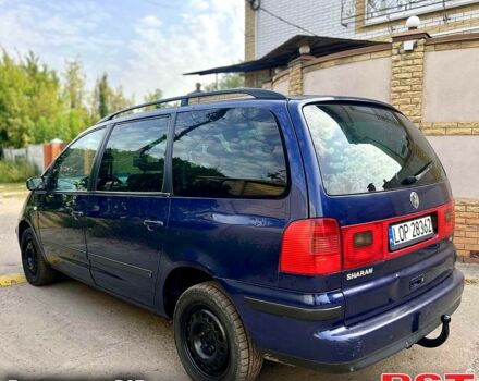 Синий Фольксваген Шаран, объемом двигателя 1.9 л и пробегом 232 тыс. км за 2600 $, фото 2 на Automoto.ua
