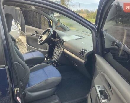 Синий Фольксваген Шаран, объемом двигателя 1.9 л и пробегом 317 тыс. км за 5200 $, фото 14 на Automoto.ua