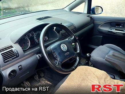Синій Фольксваген Шаран, об'ємом двигуна 1.9 л та пробігом 415 тис. км за 4700 $, фото 2 на Automoto.ua