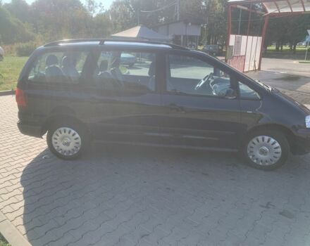 Синий Фольксваген Шаран, объемом двигателя 1.78 л и пробегом 224 тыс. км за 5900 $, фото 3 на Automoto.ua