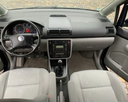 Синий Фольксваген Шаран, объемом двигателя 1.78 л и пробегом 224 тыс. км за 5900 $, фото 7 на Automoto.ua