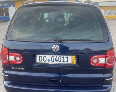 Синий Фольксваген Шаран, объемом двигателя 2 л и пробегом 140 тыс. км за 8555 $, фото 5 на Automoto.ua