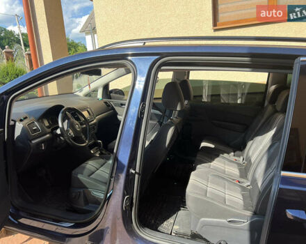 Синий Фольксваген Шаран, объемом двигателя 2 л и пробегом 311 тыс. км за 11500 $, фото 7 на Automoto.ua