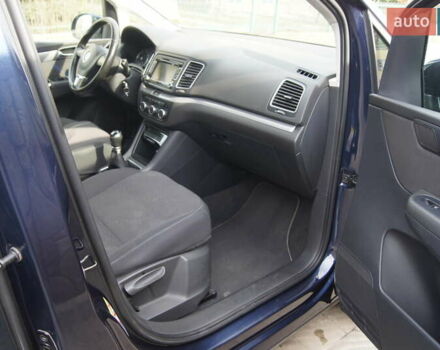 Синій Фольксваген Шаран, об'ємом двигуна 1.97 л та пробігом 298 тис. км за 10999 $, фото 17 на Automoto.ua