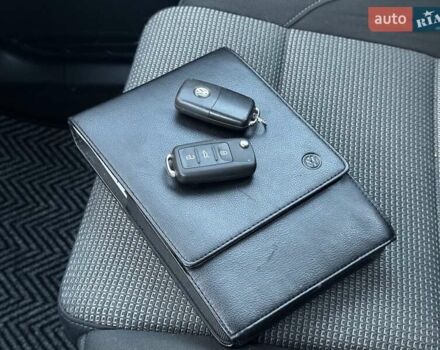 Синий Фольксваген Шаран, объемом двигателя 2 л и пробегом 270 тыс. км за 15900 $, фото 94 на Automoto.ua