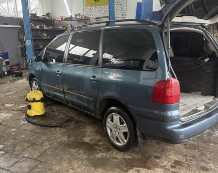 Синій Фольксваген Шаран, об'ємом двигуна 1.9 л та пробігом 300 тис. км за 1600 $, фото 3 на Automoto.ua