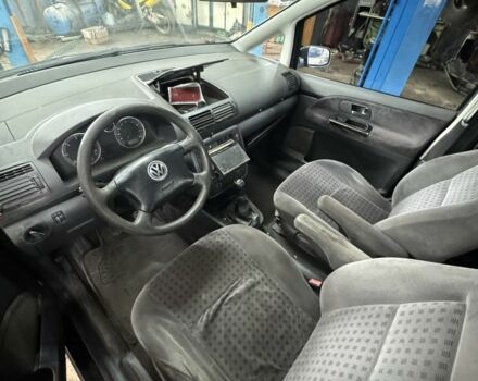 Синій Фольксваген Шаран, об'ємом двигуна 1.9 л та пробігом 300 тис. км за 1600 $, фото 6 на Automoto.ua