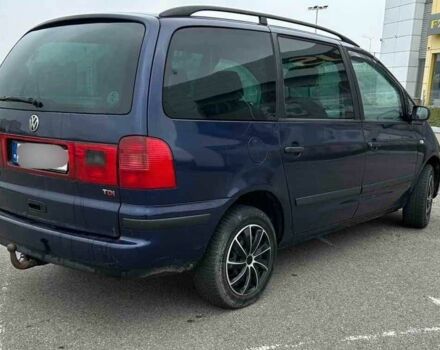 Синий Фольксваген Шаран, объемом двигателя 1.9 л и пробегом 290 тыс. км за 2600 $, фото 2 на Automoto.ua