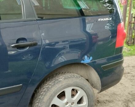 Синий Фольксваген Шаран, объемом двигателя 1.9 л и пробегом 330 тыс. км за 5100 $, фото 4 на Automoto.ua