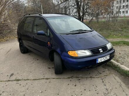 Синій Фольксваген Шаран, об'ємом двигуна 1.9 л та пробігом 231 тис. км за 1450 $, фото 1 на Automoto.ua