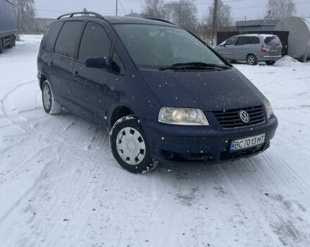 Синий Фольксваген Шаран, объемом двигателя 1.9 л и пробегом 410 тыс. км за 3200 $, фото 1 на Automoto.ua
