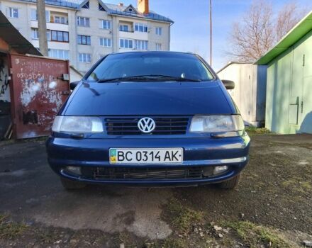 Синій Фольксваген Шаран, об'ємом двигуна 1.8 л та пробігом 279 тис. км за 3950 $, фото 1 на Automoto.ua