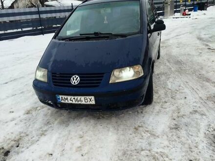 Синій Фольксваген Шаран, об'ємом двигуна 1.97 л та пробігом 3 тис. км за 2800 $, фото 1 на Automoto.ua