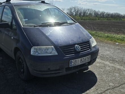 Фольксваген Шаран 2001 в Изюме на Automoto.ua Синий Фольксваген Шаран, объемом двигателя 1.9 л и пробегом 320 тыс. км за 1448 $, фото 1 на Automoto.ua