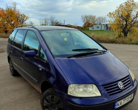 Синий Фольксваген Шаран, объемом двигателя 1.9 л и пробегом 390 тыс. км за 2999 $, фото 1 на Automoto.ua