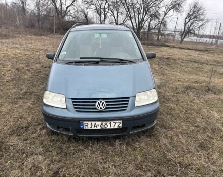 Синий Фольксваген Шаран, объемом двигателя 2 л и пробегом 424 тыс. км за 1600 $, фото 1 на Automoto.ua