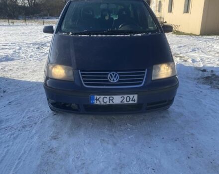 Синий Фольксваген Шаран, объемом двигателя 0 л и пробегом 360 тыс. км за 2400 $, фото 1 на Automoto.ua