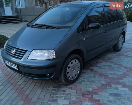Синий Фольксваген Шаран, объемом двигателя 1.78 л и пробегом 310 тыс. км за 5500 $, фото 1 на Automoto.ua