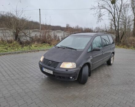 Синій Фольксваген Шаран, об'ємом двигуна 2 л та пробігом 320 тис. км за 2700 $, фото 1 на Automoto.ua