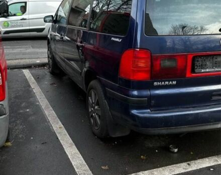 Синий Фольксваген Шаран, объемом двигателя 2.5 л и пробегом 270 тыс. км за 3524 $, фото 1 на Automoto.ua