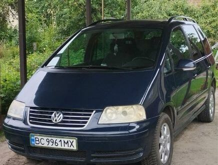 Синий Фольксваген Шаран, объемом двигателя 1.9 л и пробегом 330 тыс. км за 5100 $, фото 1 на Automoto.ua