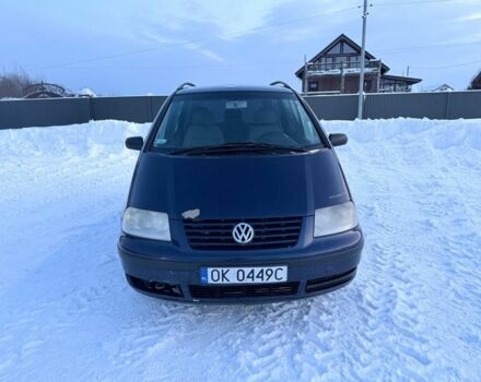 Синий Фольксваген Шаран, объемом двигателя 1.9 л и пробегом 410 тыс. км за 2400 $, фото 1 на Automoto.ua