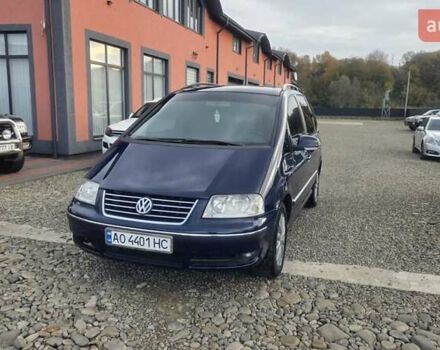 Синий Фольксваген Шаран, объемом двигателя 1.9 л и пробегом 317 тыс. км за 5200 $, фото 1 на Automoto.ua