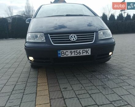 Синий Фольксваген Шаран, объемом двигателя 1.9 л и пробегом 267 тыс. км за 6300 $, фото 1 на Automoto.ua